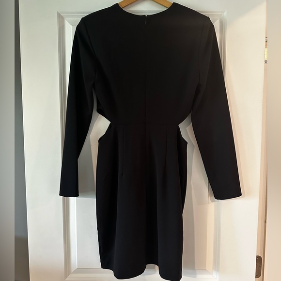 Date night ready Express cut-out LBD! - Picture 2 of 4